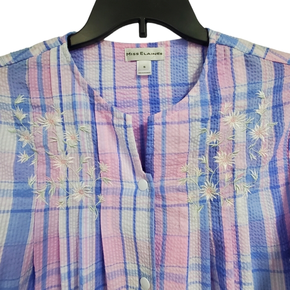 Miss Elaine Women's Short Seersucker Robe Plaid Embroidered Floral Size S - Picture 5 of 12